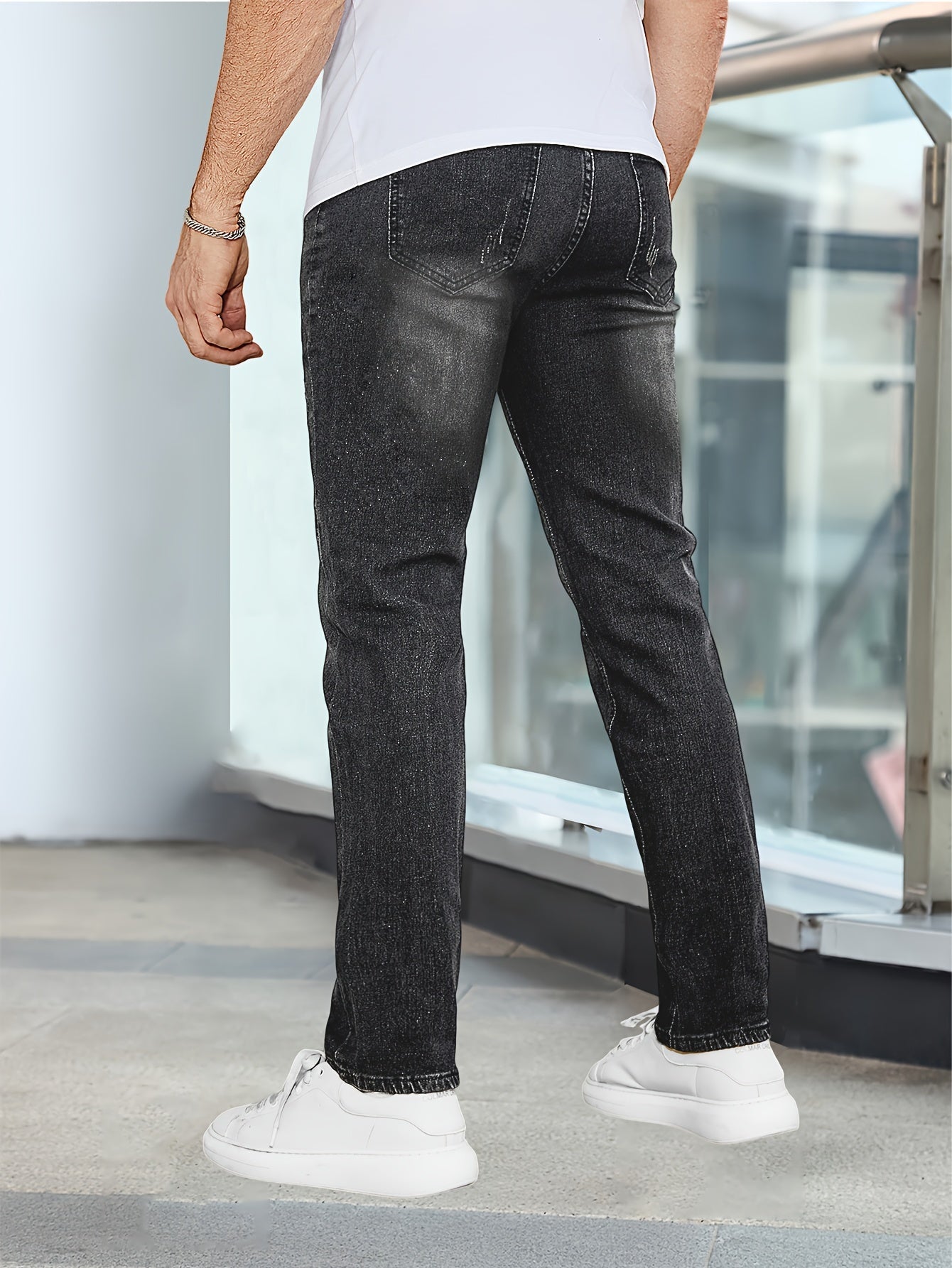 Herrenjeans mit schmaler passform und stretch