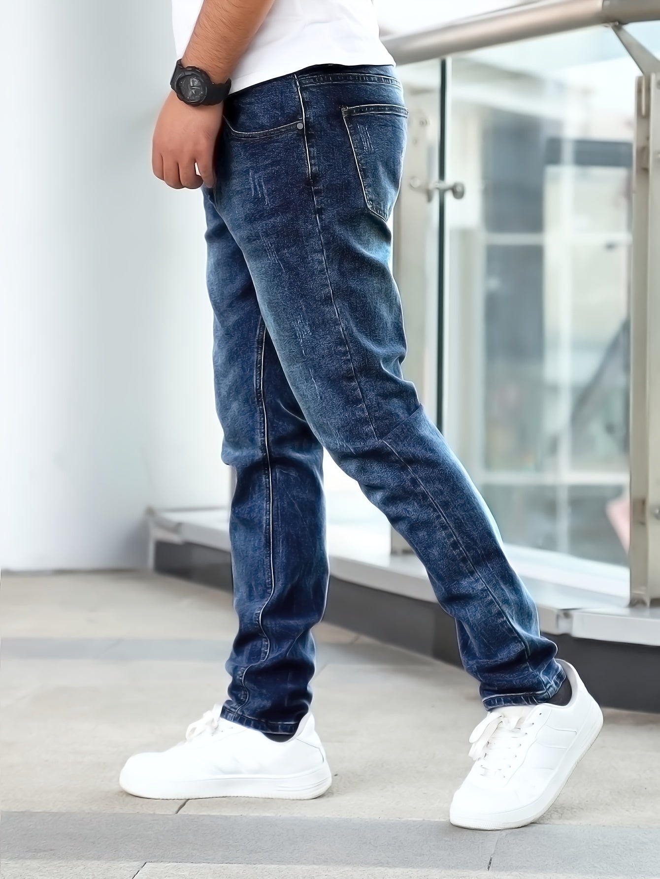 Herrenjeans mit schmaler passform und stretch