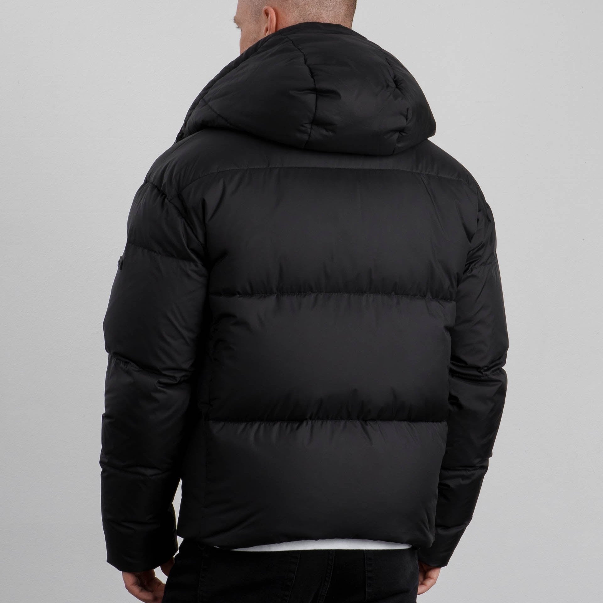 Herren schwarze wasserdichte winterjacke