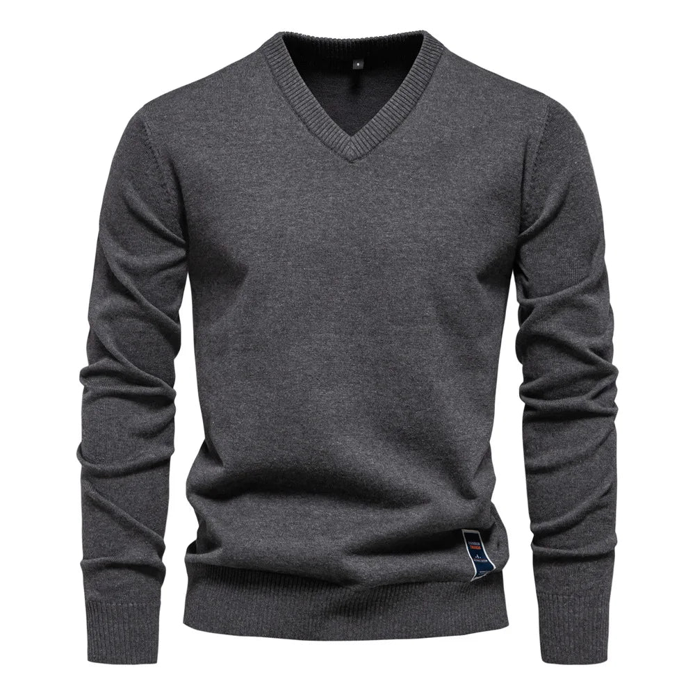 Herren pullover mit v-ausschnitt aus merinowolle