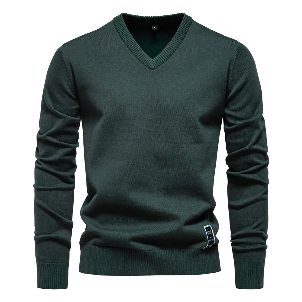 Herren pullover mit v-ausschnitt aus merinowolle